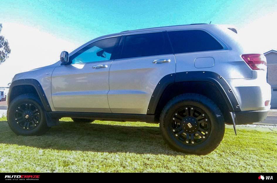 JEEP-GRAND-CHEROKEE-MONSTER-XD-MATTE-BLACK